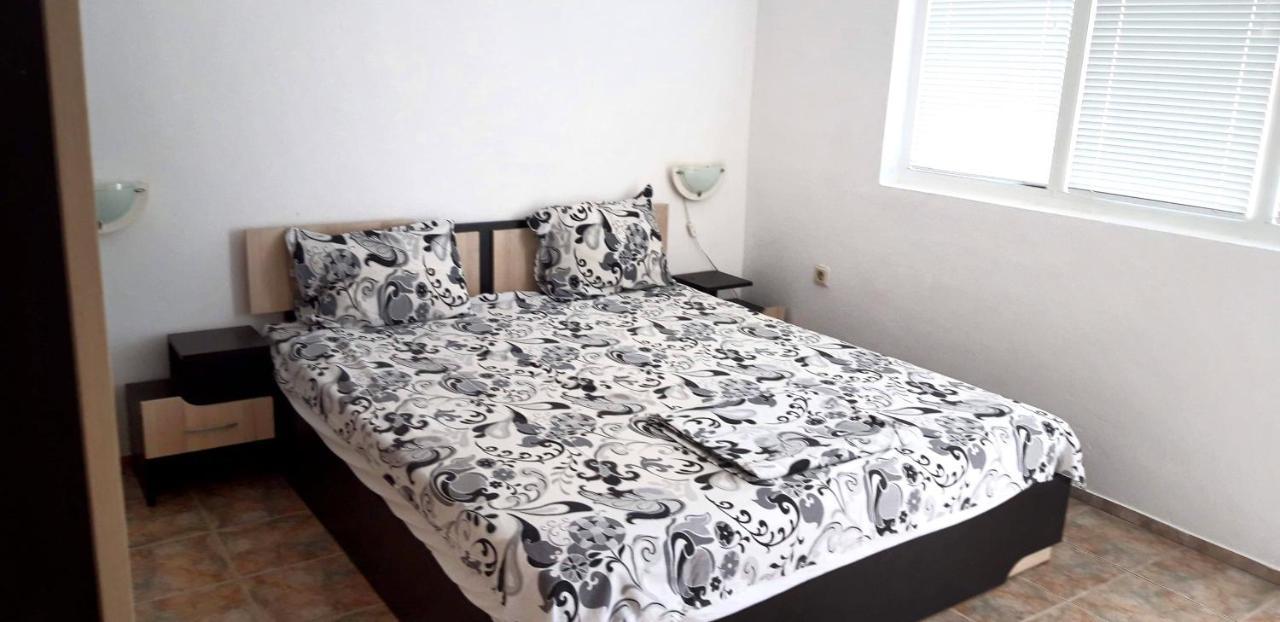 Family House Primorsko Apartment Bagian luar foto